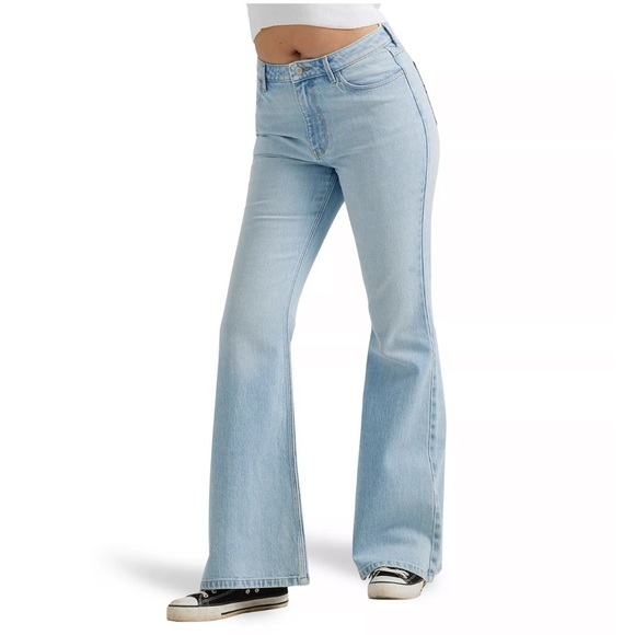 Wrangler Light Blue Flare Jeans - Picture 2 of 13